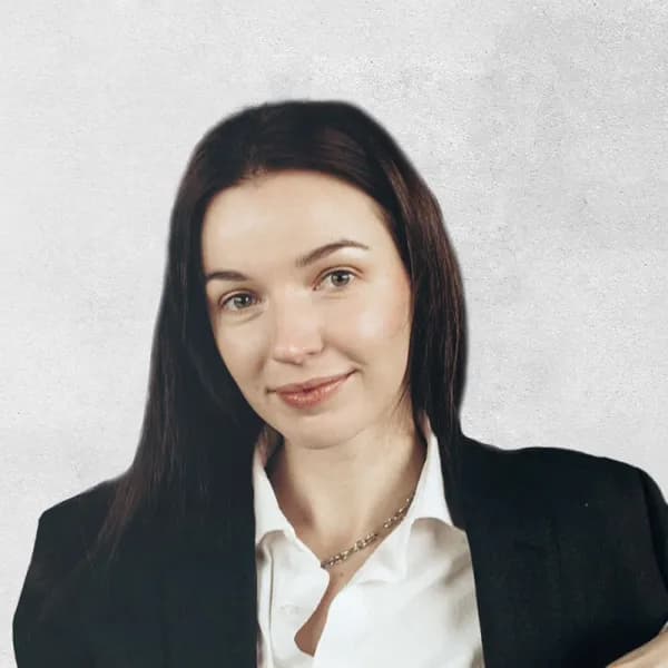 Илона Пукач