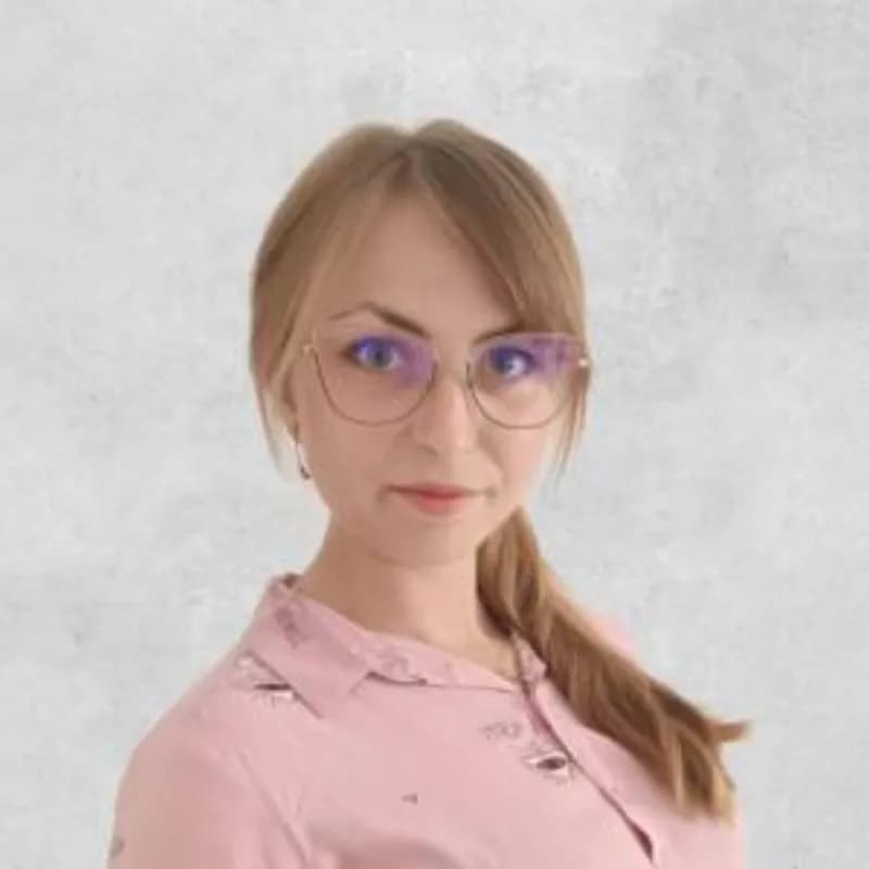 Олена Неверович